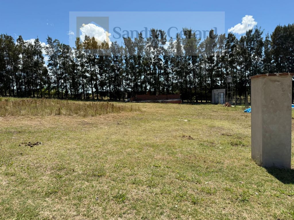 LOTE DE 1000 M&sup2; EN BARRIO LA CALANDRIA &ndash;NATURALEZA Y TRANQUILIDAD CERCA DE TODO